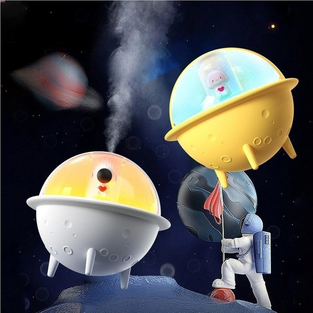 Astronaut Mini Air Humidifier Space Planet