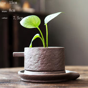 Minimalist Pot