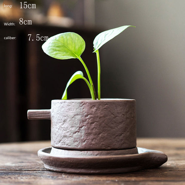 Minimalist Pot